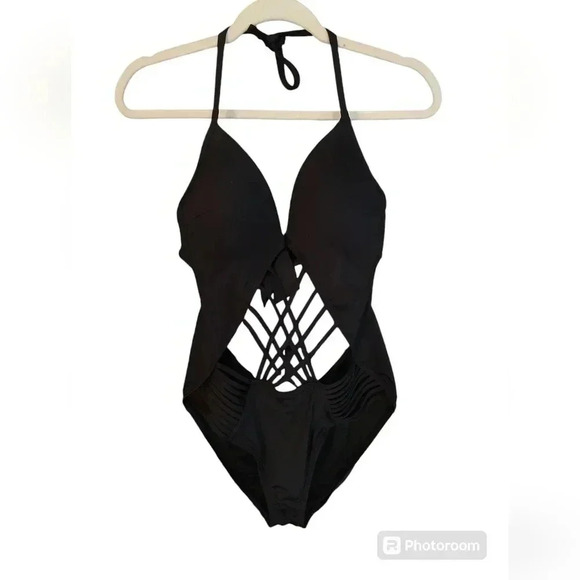 Kenneth Cole one piece swimsuit - Picture 3 of 5